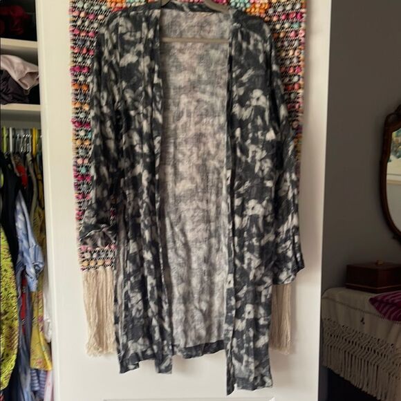 Black and White Tie-Dye Kimono Cardigan - Picture 1 of 6